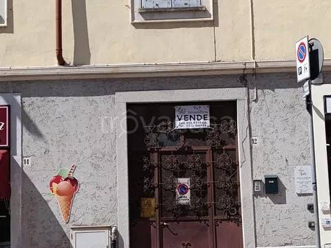 casa indipendente in vendita a Luino in zona San Pietro
