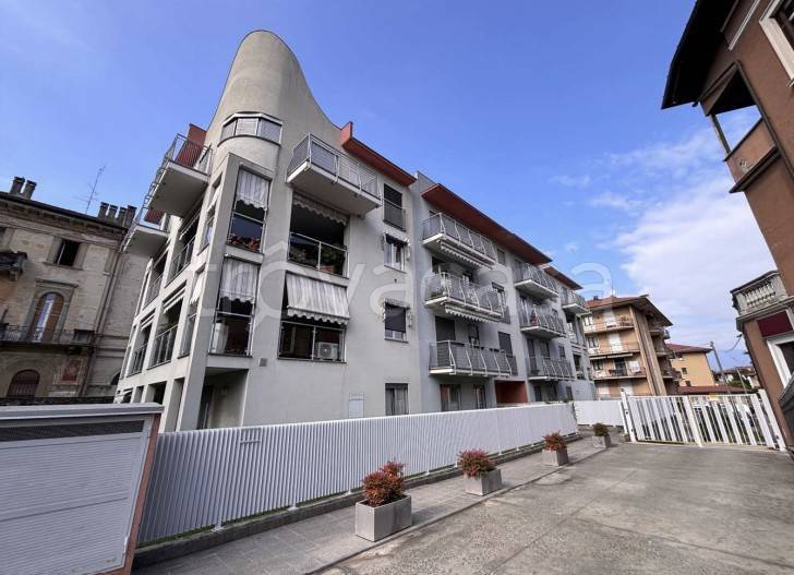 appartamento in vendita a Luino