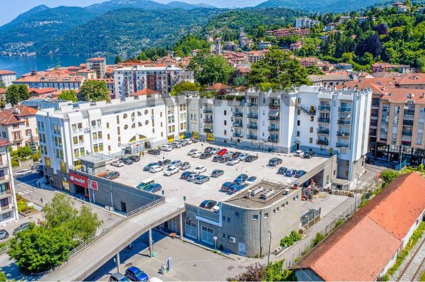 ufficio in vendita a Luino in zona San Pietro