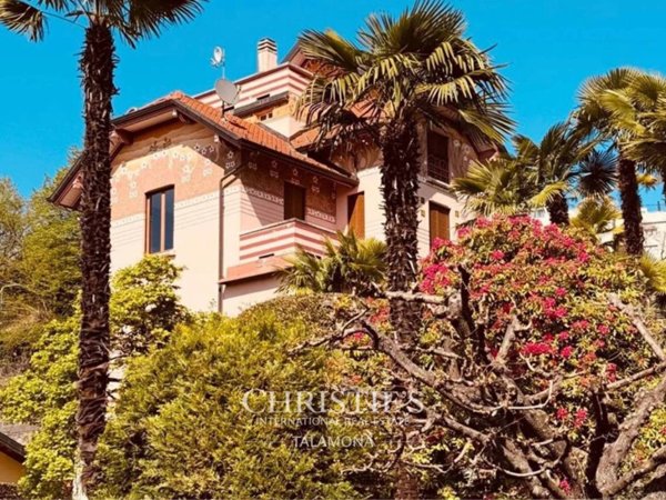 casa indipendente in vendita a Luino in zona San Pietro