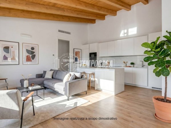 appartamento in vendita a Luino in zona San Pietro