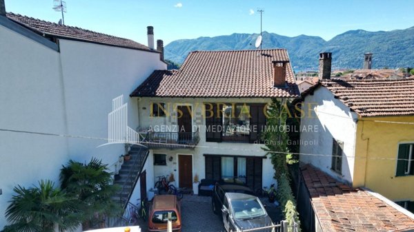 appartamento in vendita a Luino in zona Voldomino