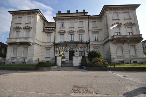 appartamento in vendita a Luino in zona San Pietro