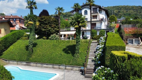 appartamento in vendita a Luino in zona Poppino