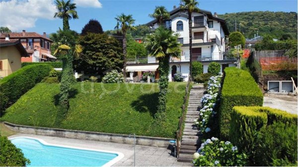 appartamento in vendita a Luino in zona Poppino