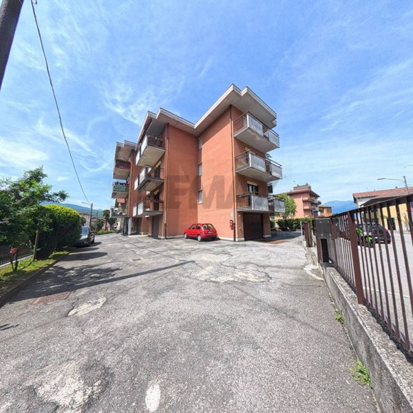 appartamento in vendita a Luino in zona Voldomino