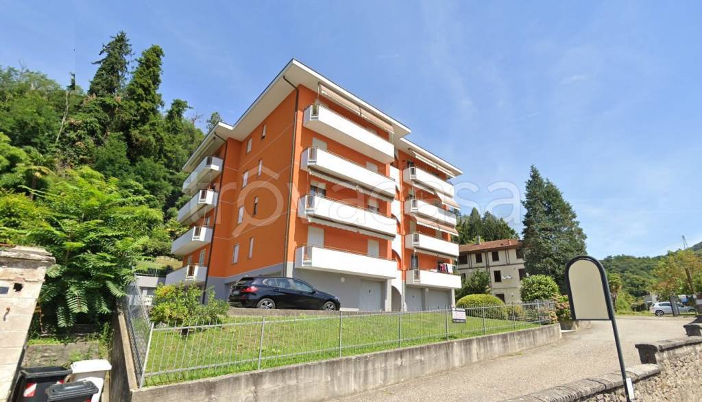 appartamento in vendita a Luino