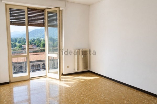 appartamento in vendita a Luino in zona San Pietro