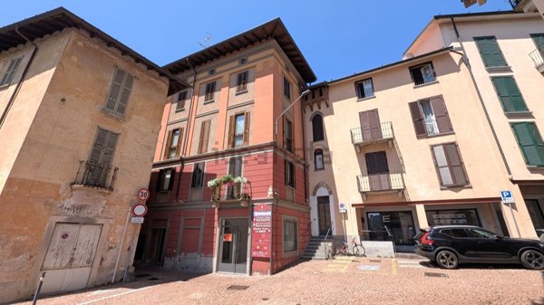 appartamento in vendita a Luino in zona San Pietro