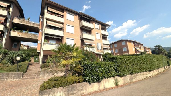 appartamento in vendita a Luino in zona San Pietro