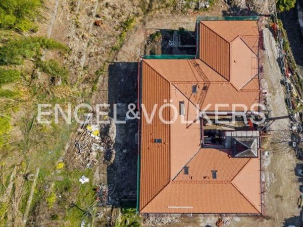 appartamento in vendita a Luino in zona Molino