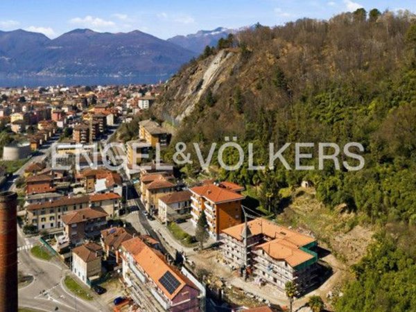 appartamento in vendita a Luino in zona Molino