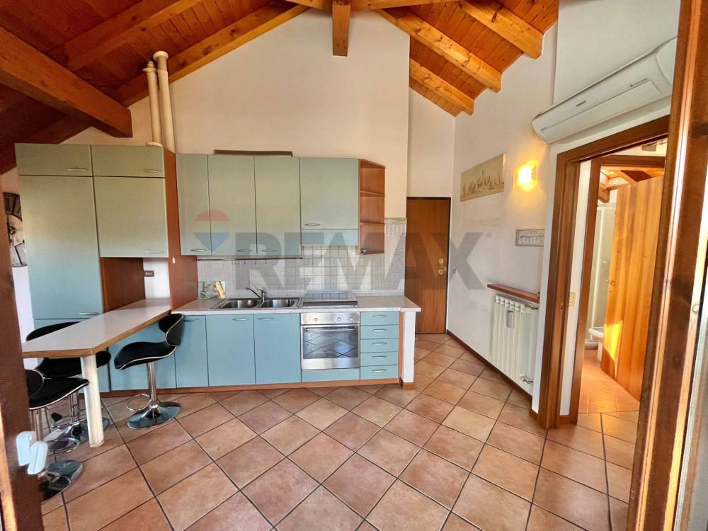 appartamento in vendita a Luino in zona San Pietro