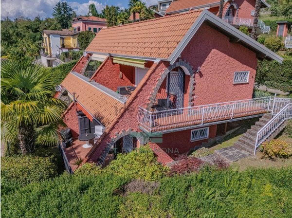 appartamento in vendita a Luino in zona San Pietro