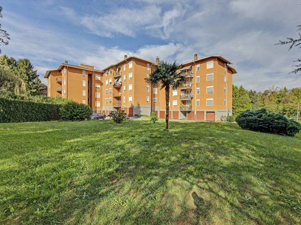 appartamento in vendita a Luino in zona San Pietro