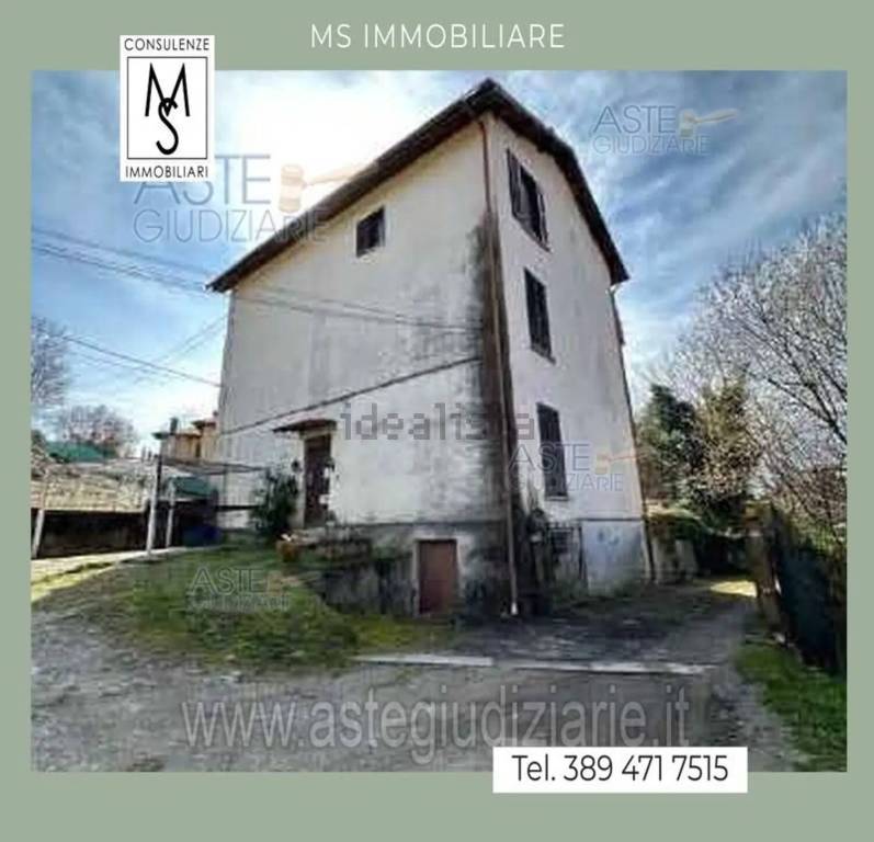 appartamento in vendita a Luino in zona Poppino