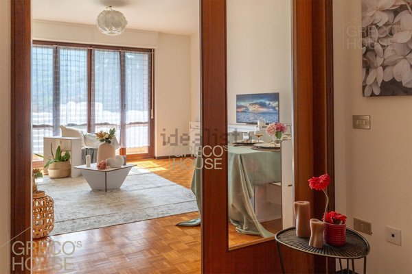 appartamento in vendita a Luino in zona San Pietro