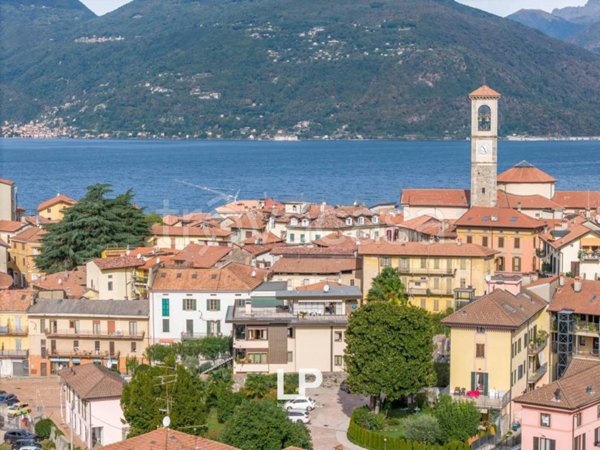 casa indipendente in vendita a Luino in zona San Pietro