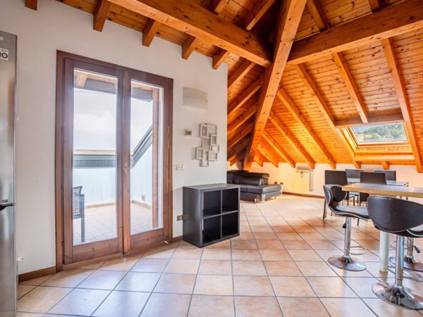 appartamento in vendita a Luino in zona San Pietro