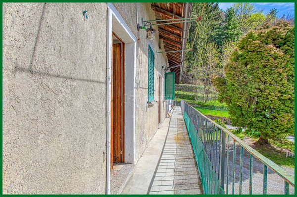 appartamento in vendita a Luvinate