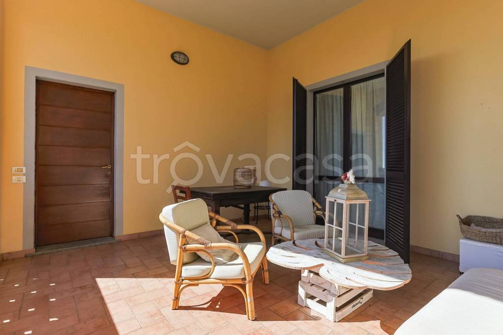 appartamento in vendita a Luvinate