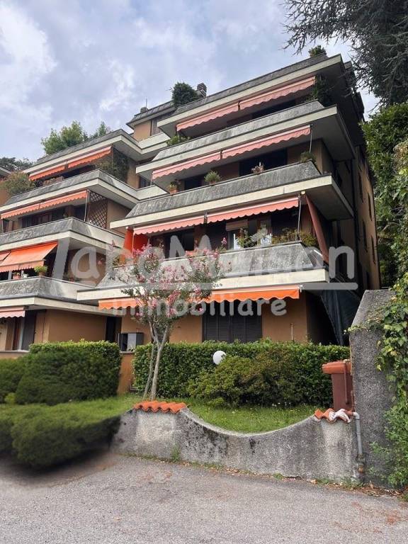 appartamento in vendita a Luvinate