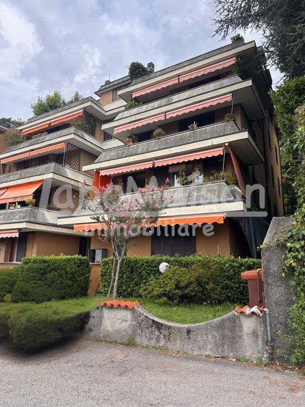 appartamento in vendita a Luvinate