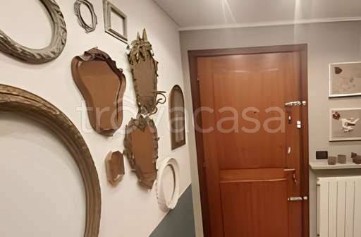 appartamento in vendita a Luvinate