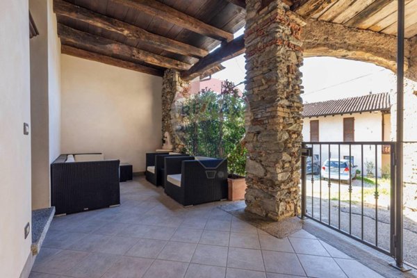 appartamento in vendita a Luvinate