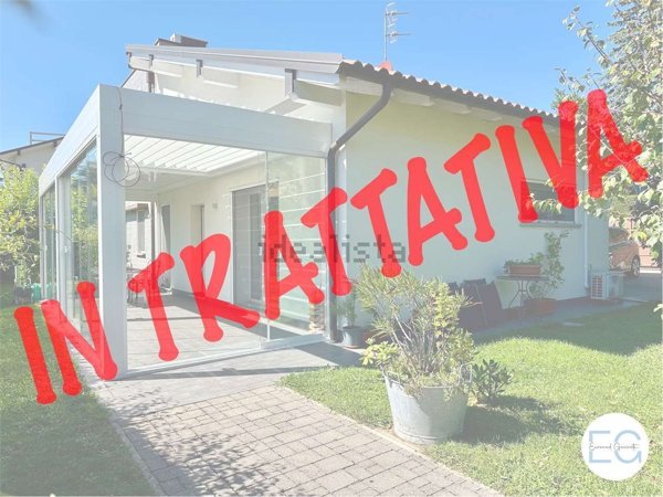 casa indipendente in vendita a Luvinate