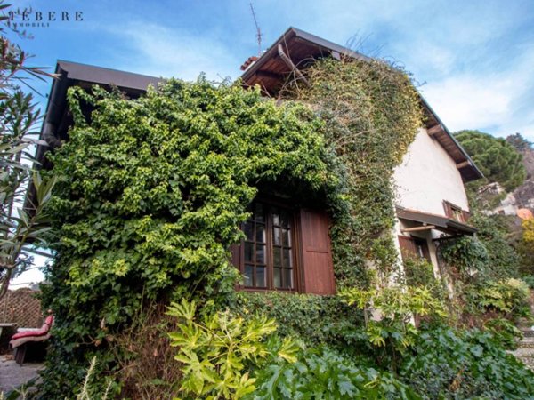 casa indipendente in vendita a Luvinate