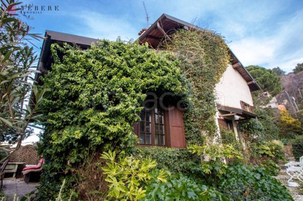 casa indipendente in vendita a Luvinate