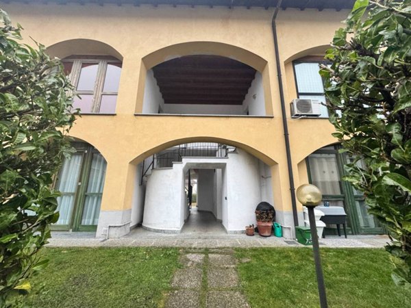 appartamento in vendita a Luvinate