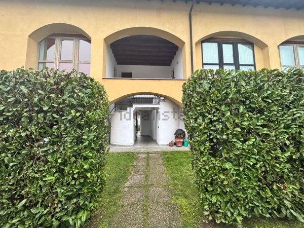 appartamento in vendita a Luvinate