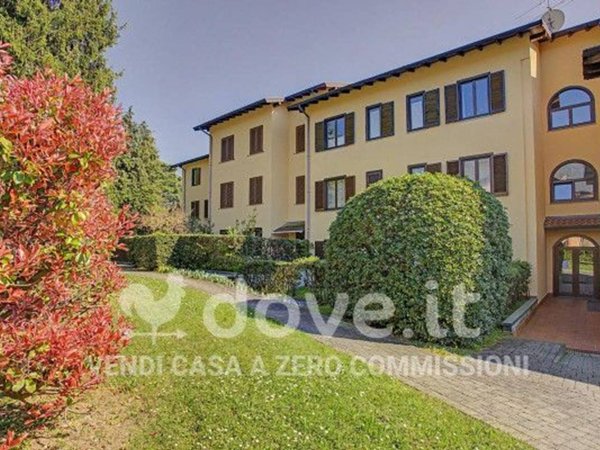 appartamento in vendita a Luvinate
