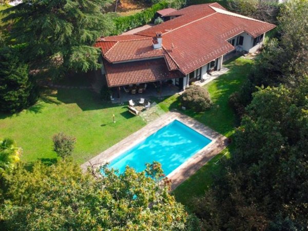 casa indipendente in vendita a Luvinate