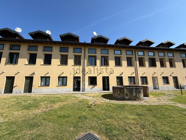 appartamento in vendita a Luvinate