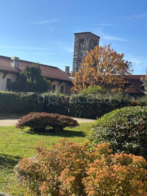 appartamento in vendita a Luvinate