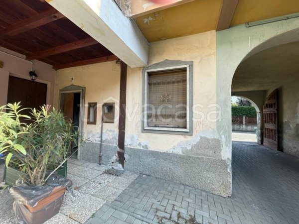 appartamento in vendita a Malnate
