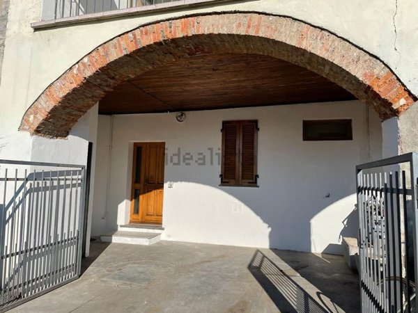 appartamento in vendita a Malnate in zona San Salvatore