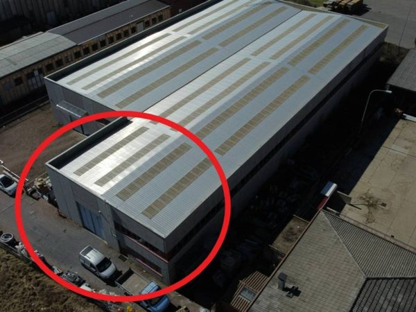 locale commerciale in vendita a Malnate