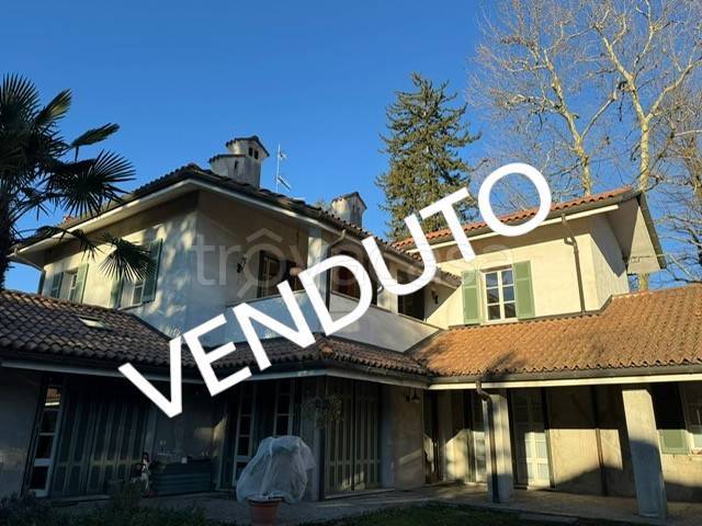 appartamento in vendita a Malnate