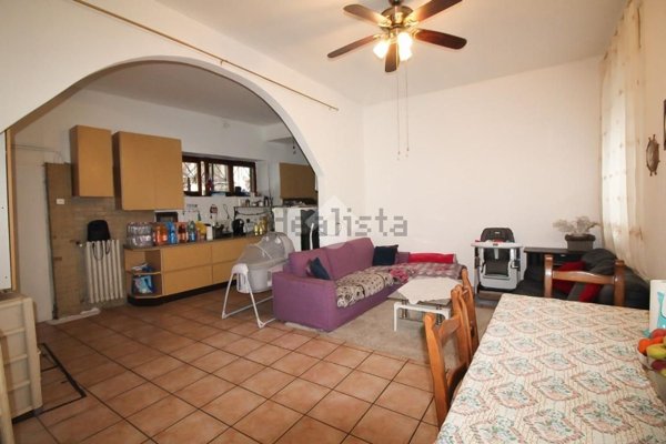 casa indipendente in vendita a Malnate