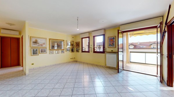 appartamento in vendita a Malnate