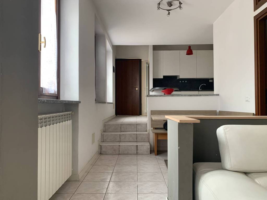 appartamento in vendita a Malnate in zona San Salvatore