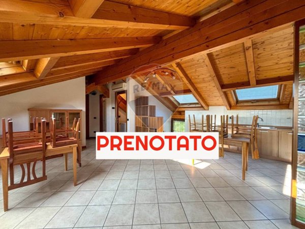 appartamento in vendita a Malnate