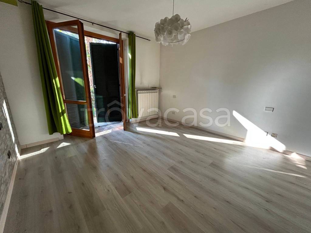 appartamento in vendita a Malnate