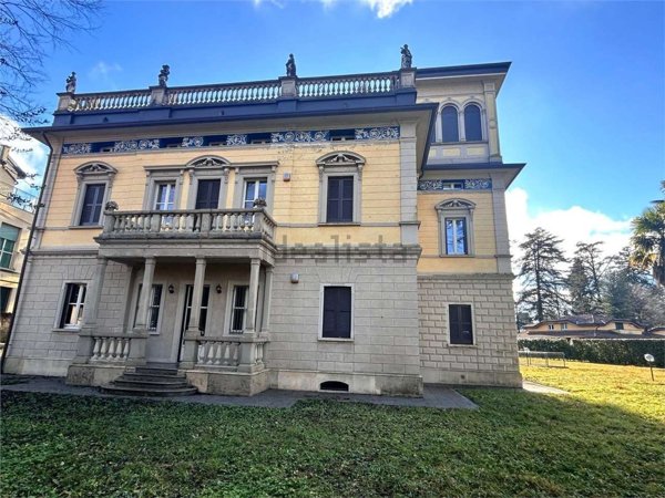 appartamento in vendita a Malnate