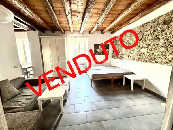 appartamento in vendita a Malnate