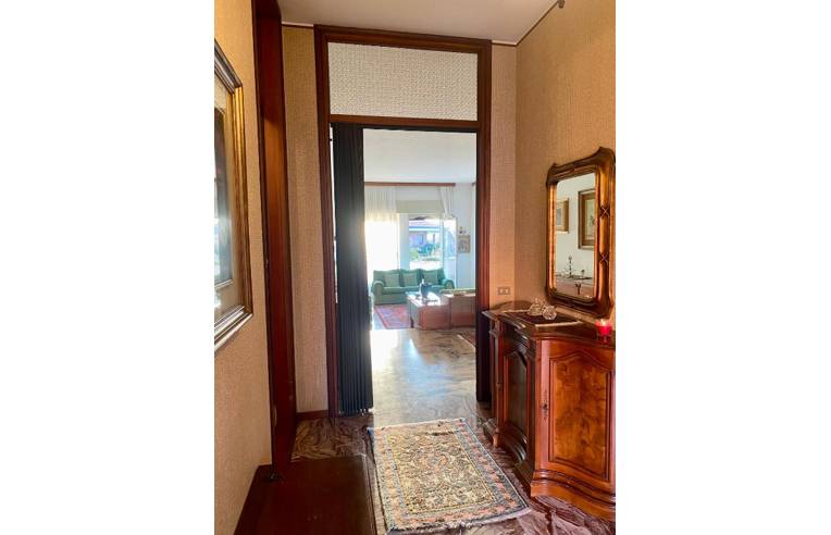 casa indipendente in vendita a Malnate